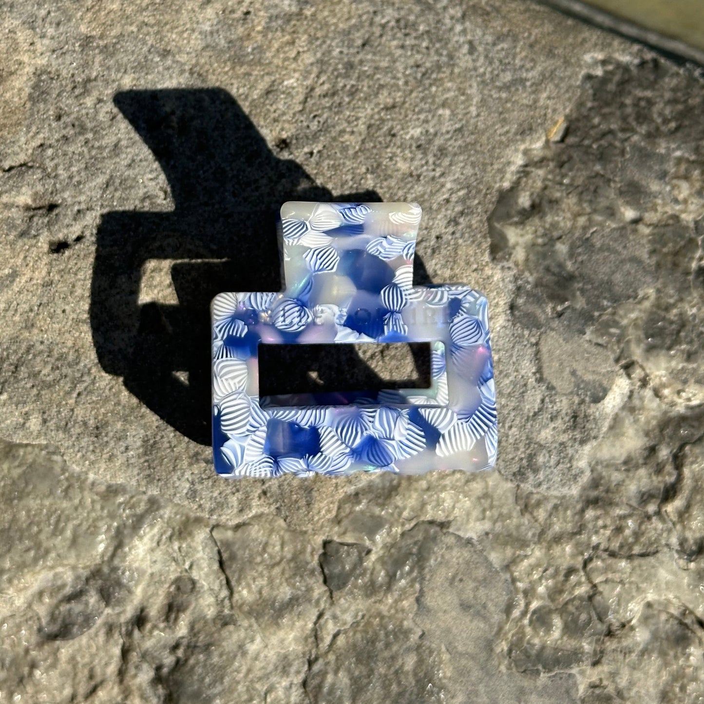 Victoria Hair Claw Clip - Indigo Bloom - 5 x 5 cm